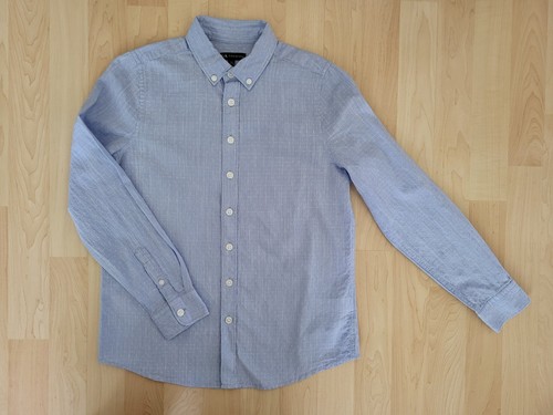 Hellblaues hemd mit - hellblaues,