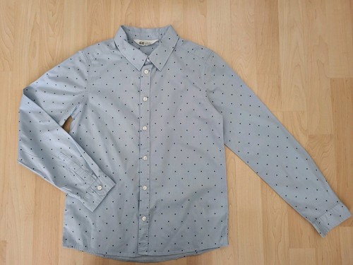 Hellblaues hemd mit - hellblaues,